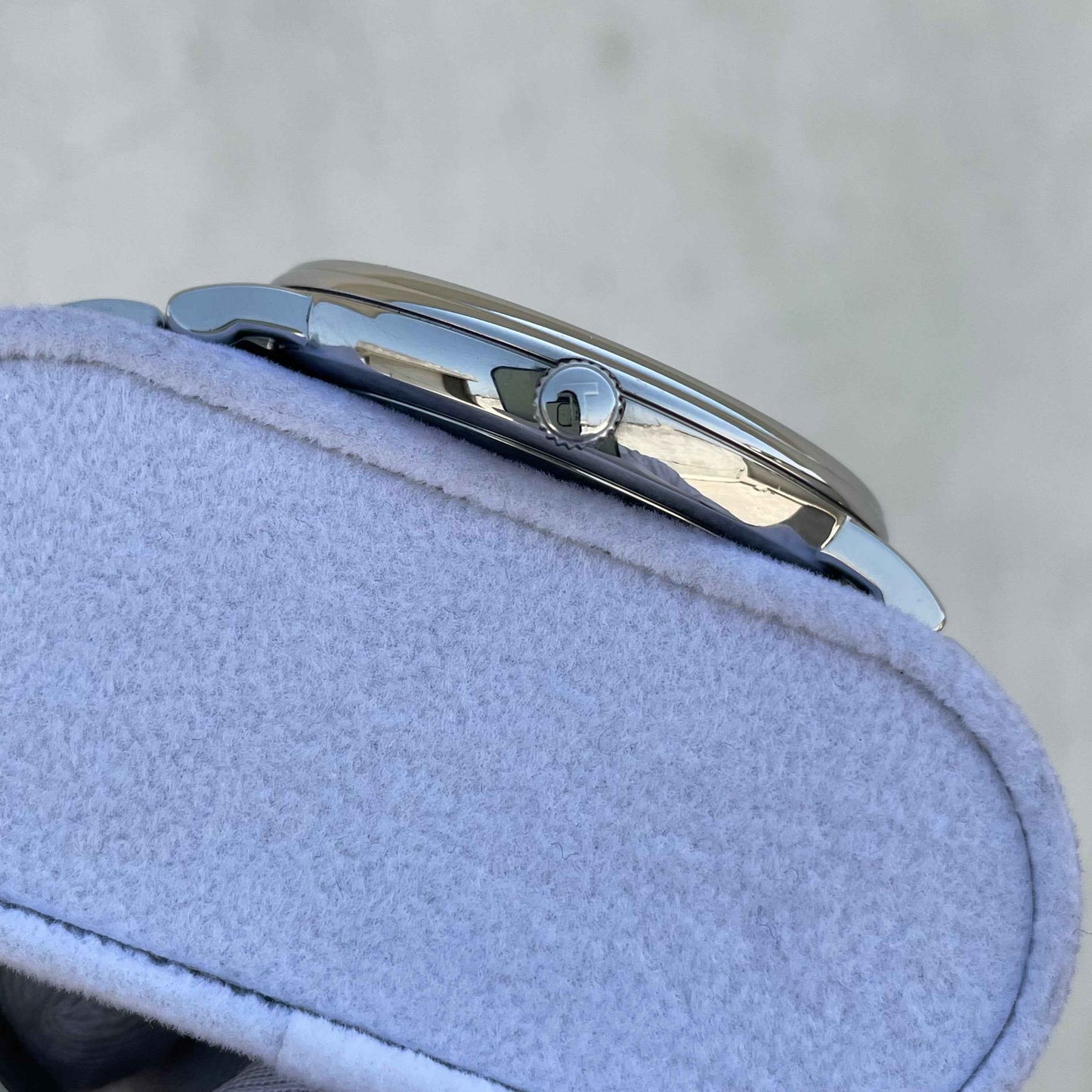 Tissot Carson Premium T122.410.11.033.00