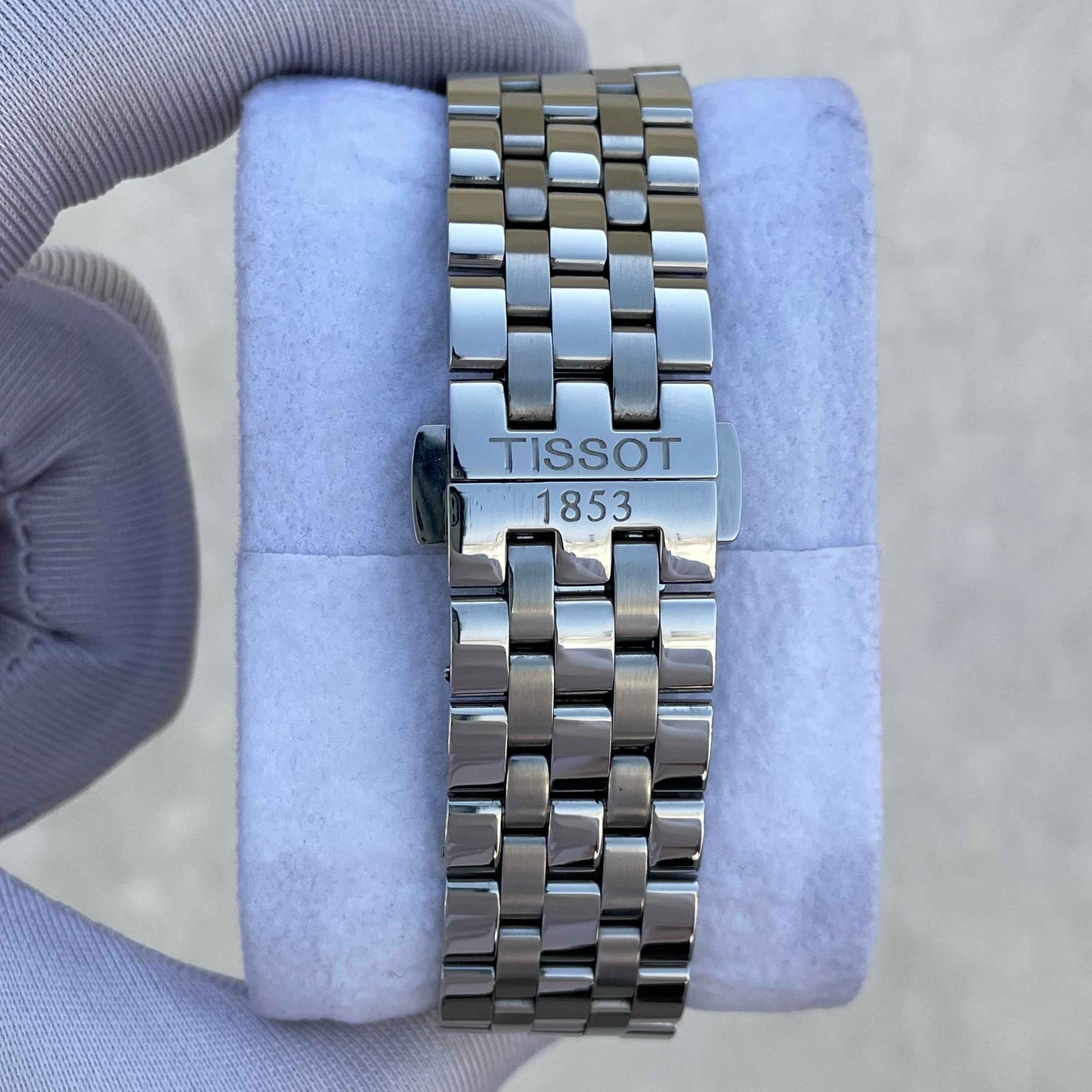 Tissot Carson Premium T122.410.11.033.00