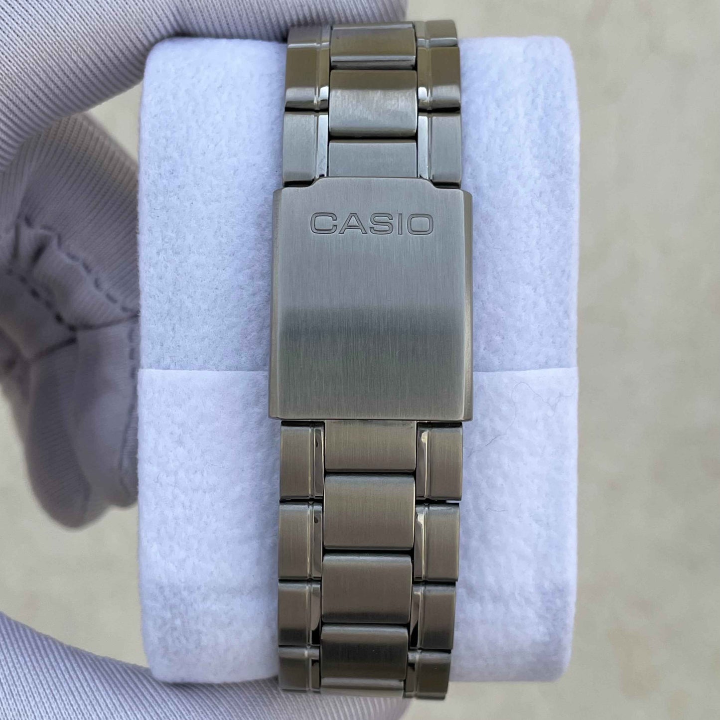 Casio White Roman Dial For Gents MTP-V006