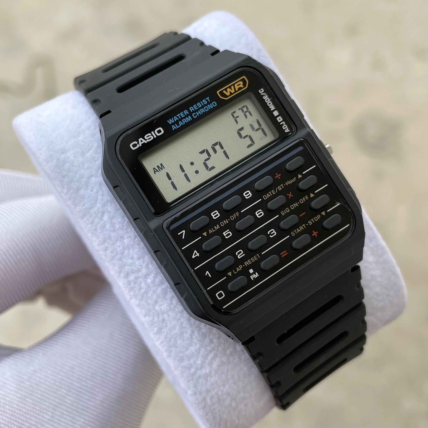Casio CA-53W-1ZDR - 9 Digit Calculator Watch