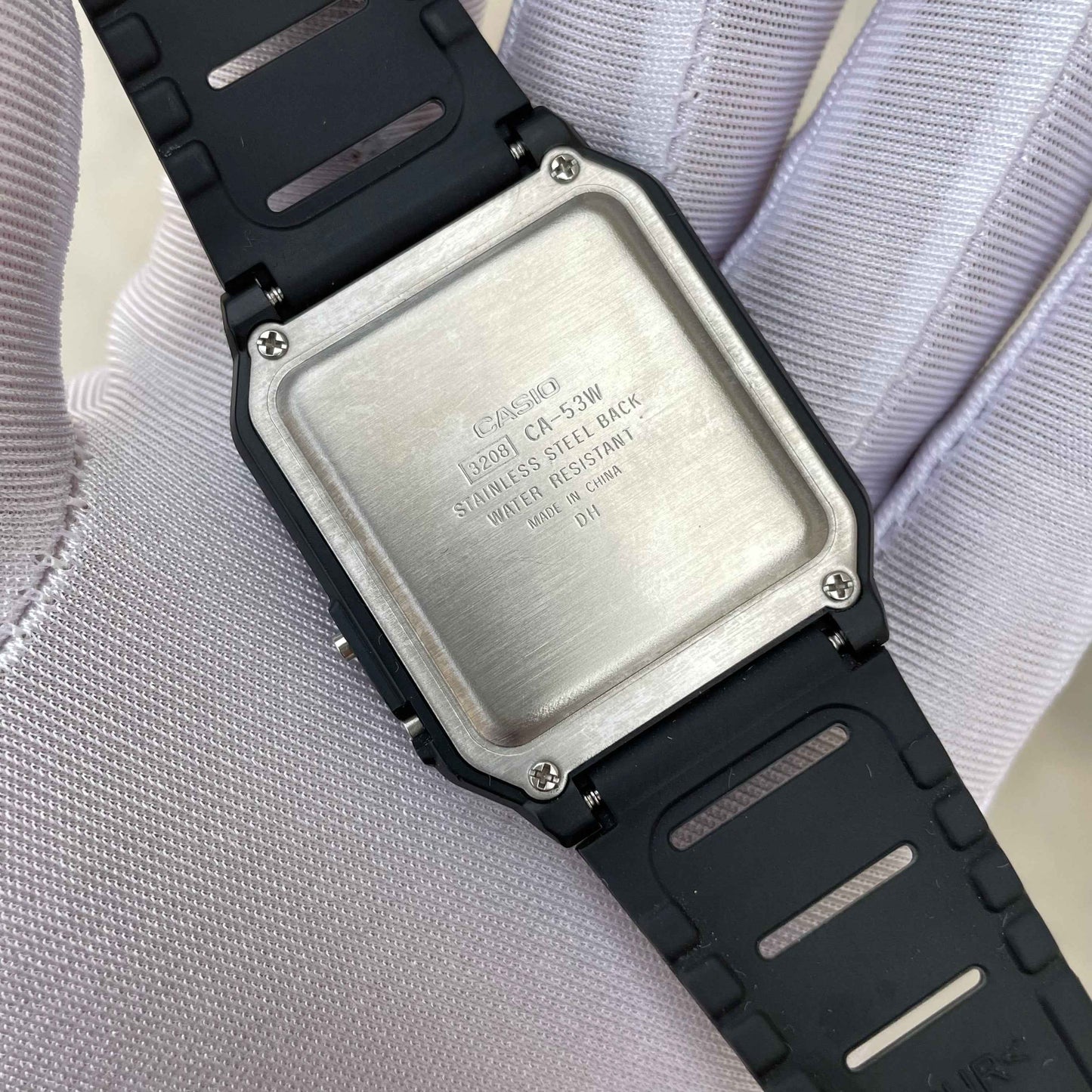 Casio CA-53W-1ZDR - 9 Digit Calculator Watch