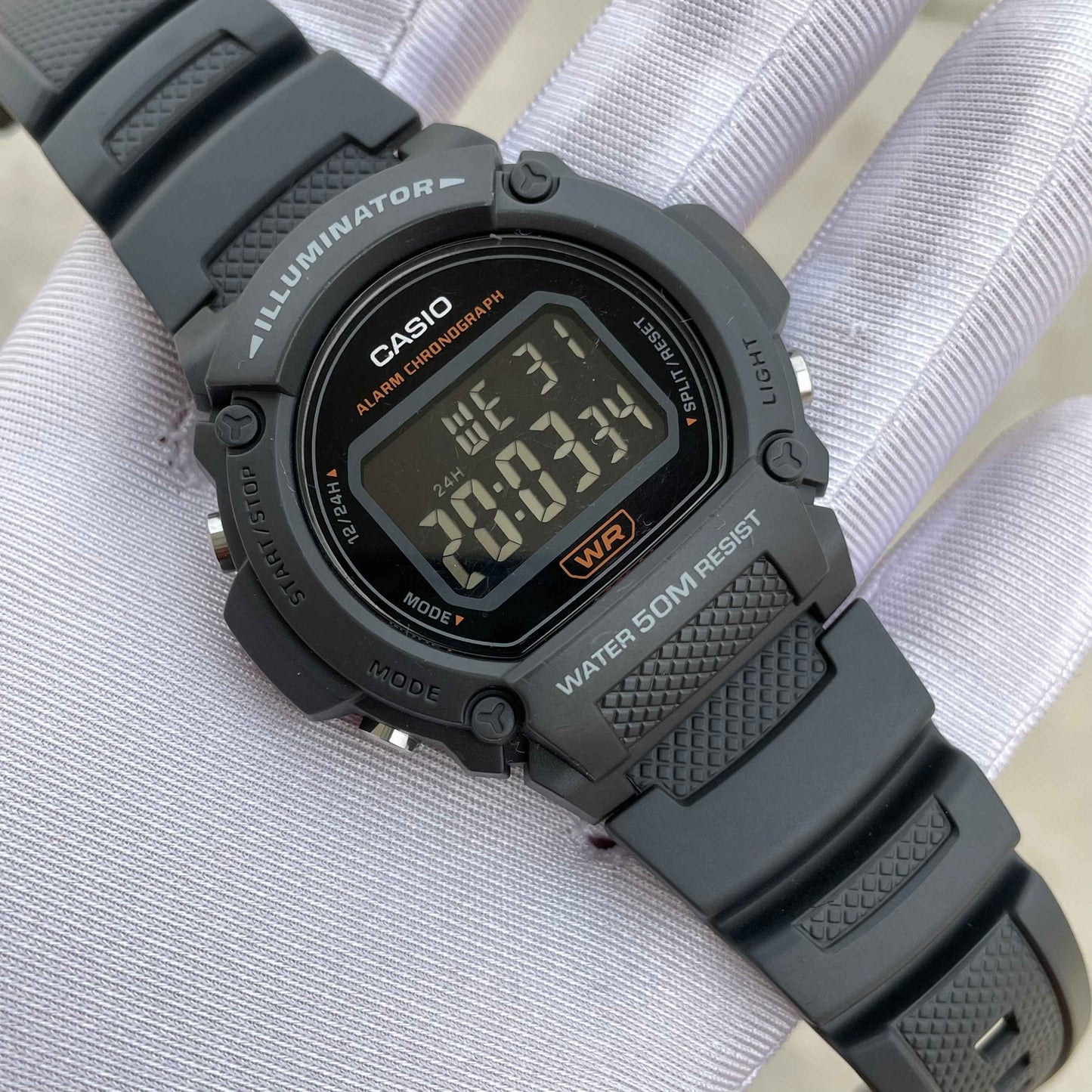 Casio Illumnator W-219H-8BV