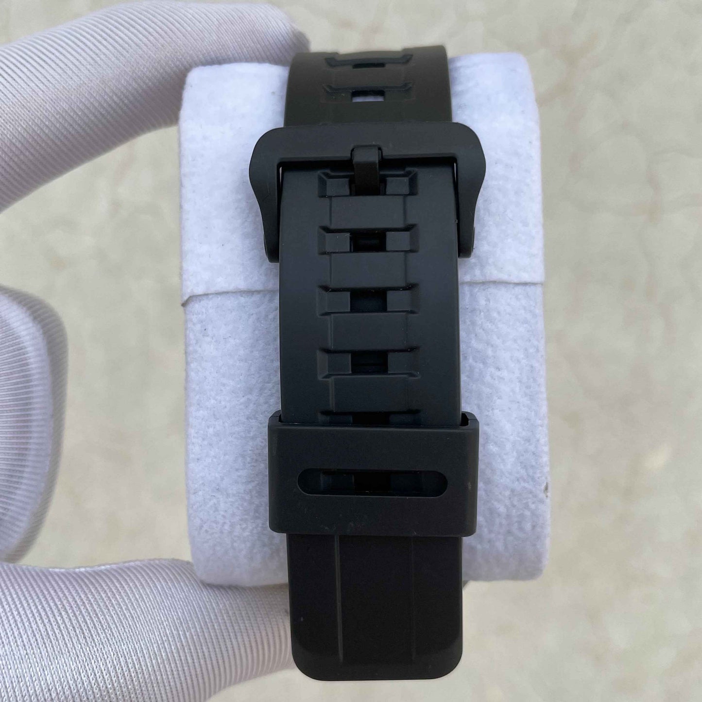 Casio Tough Solar AQ-S810W-1AV