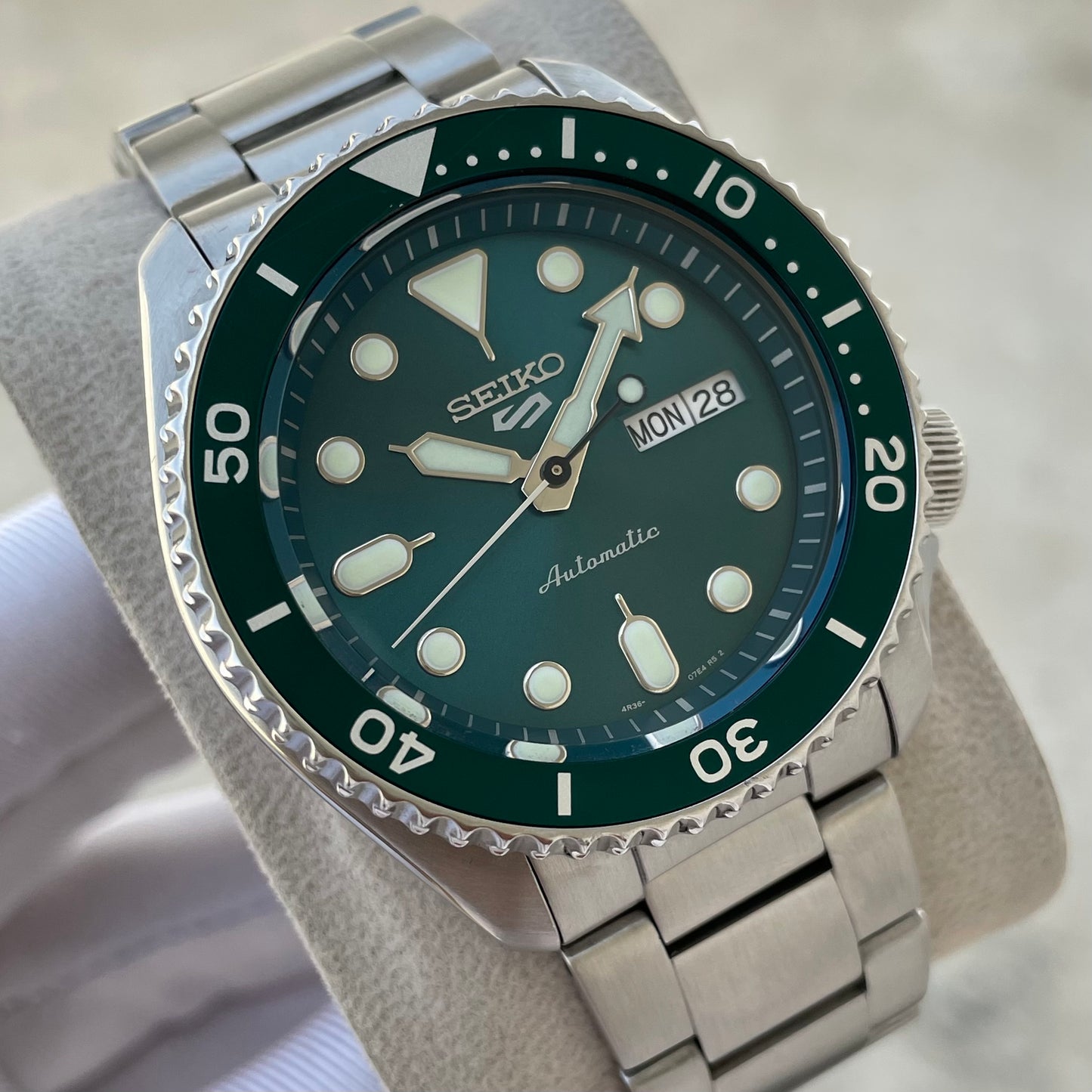 Seiko 5 Sports SPRD61