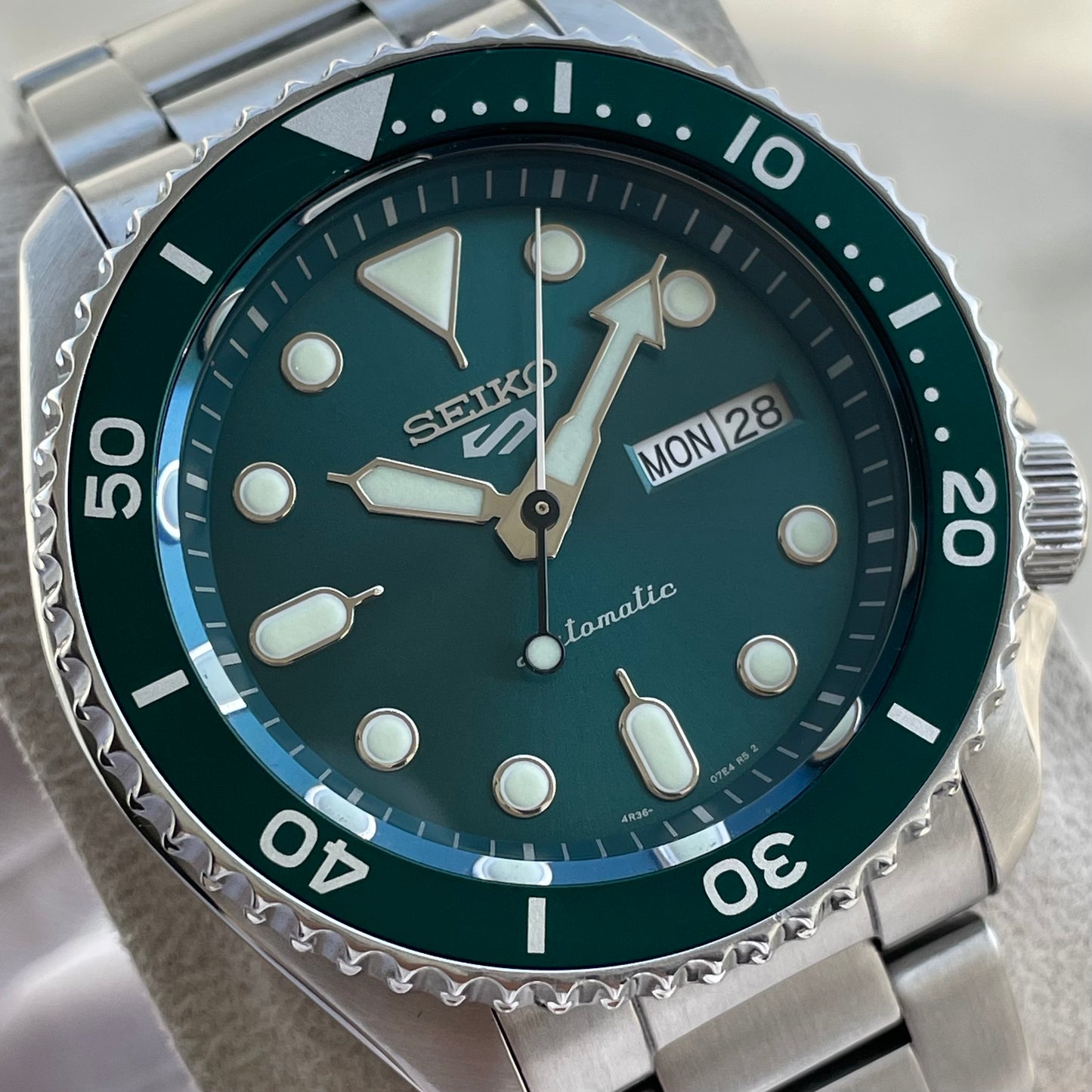 Seiko 5 Sports SPRD61