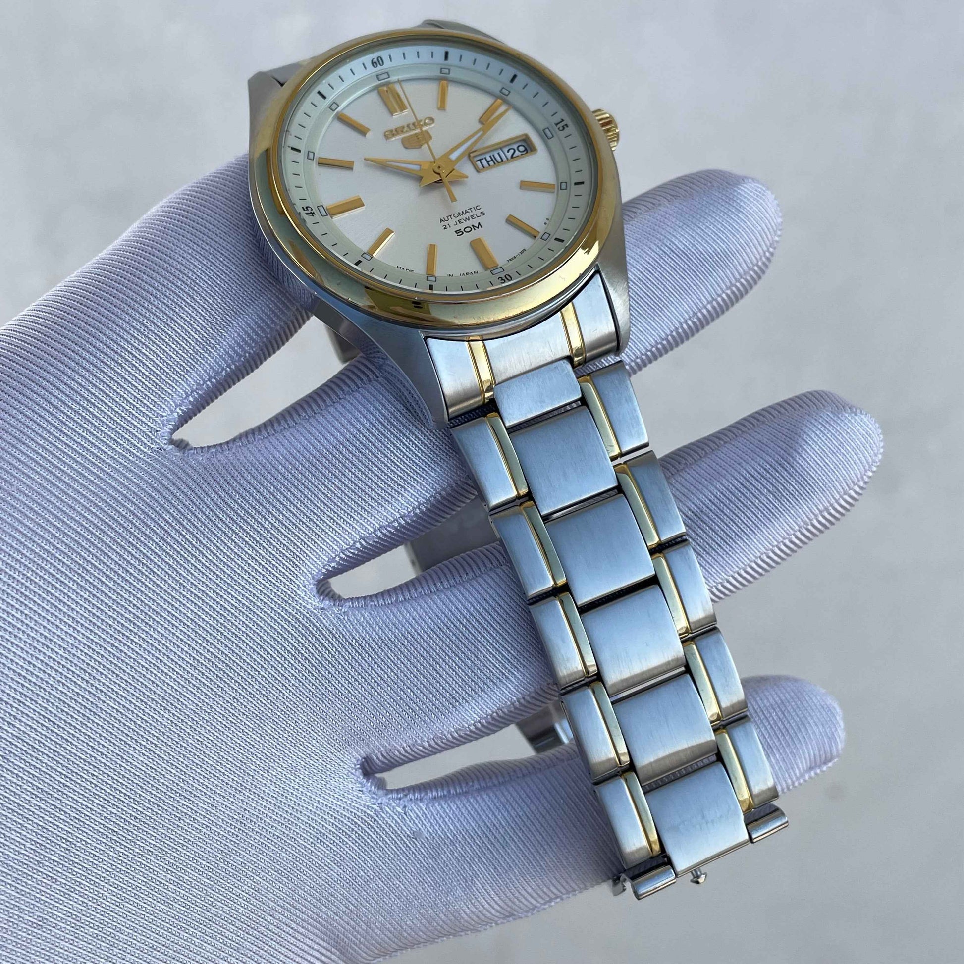 Seiko 5 Two Tone SNKM92J1