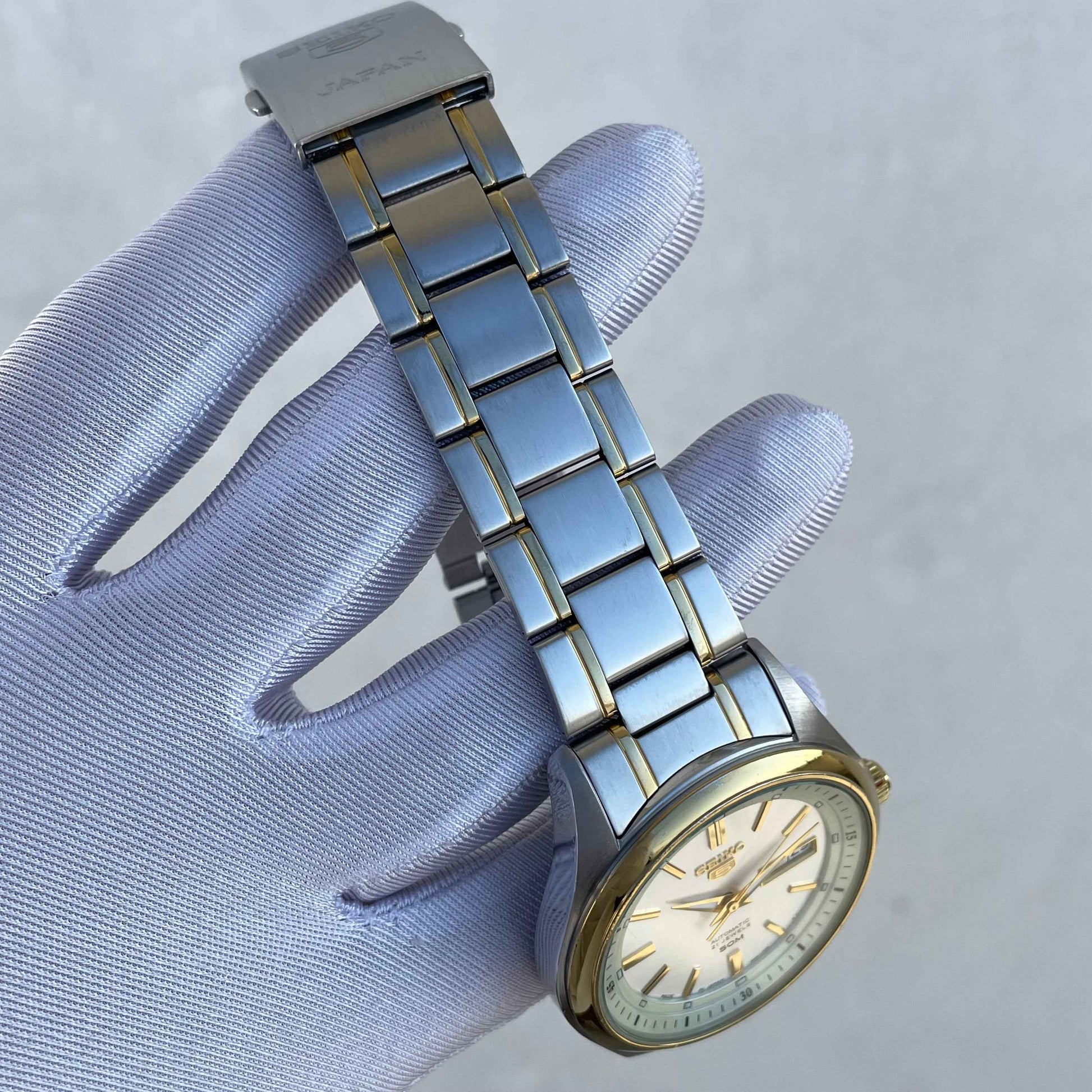 Seiko 5 Two Tone SNKM92J1
