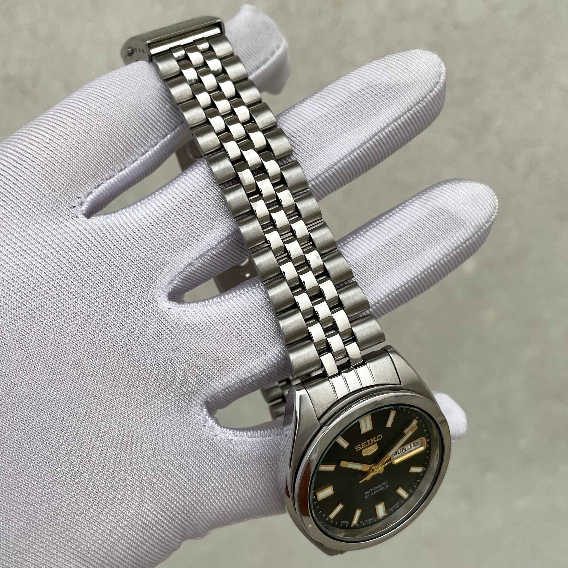 Rare Seiko 5 SNKF67J1 - Black Checkered Dial