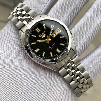 Rare Seiko 5 SNKF67J1 - Black Checkered Dial