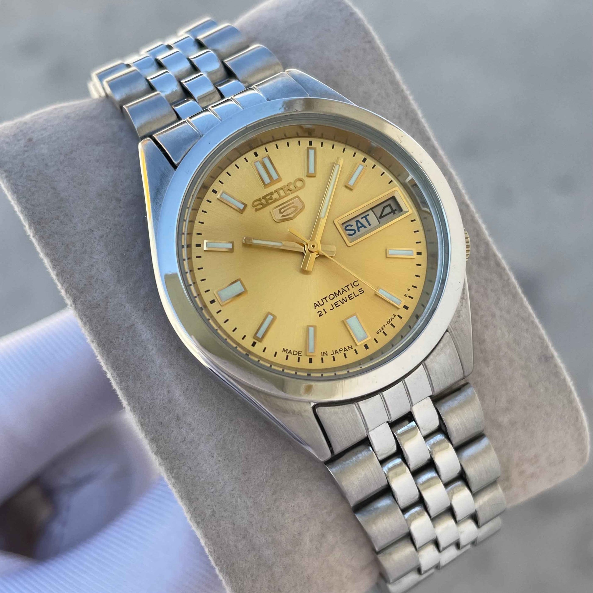 Seiko 5 4227-00X0 for ladies