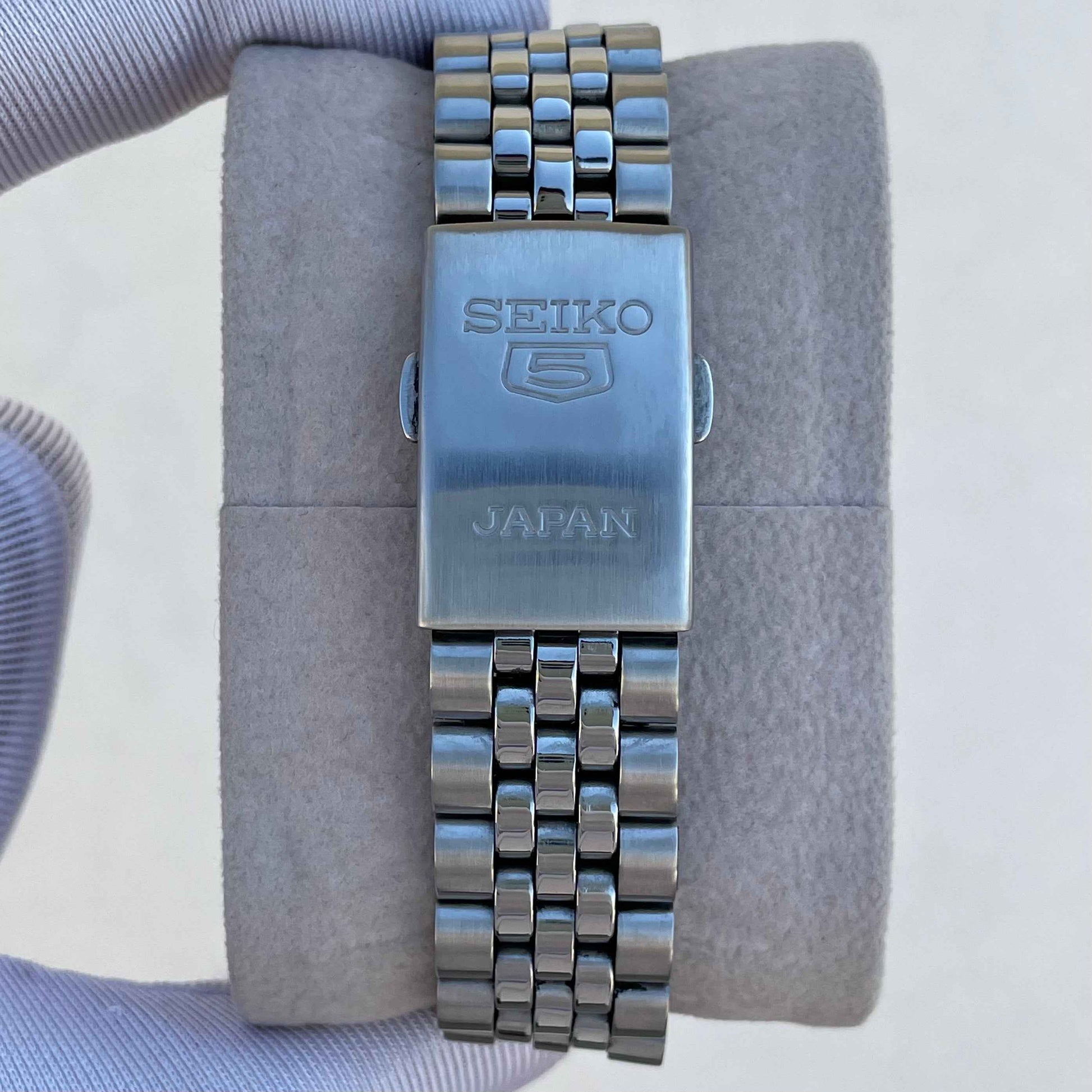 Seiko 5 4227-00X0 for ladies