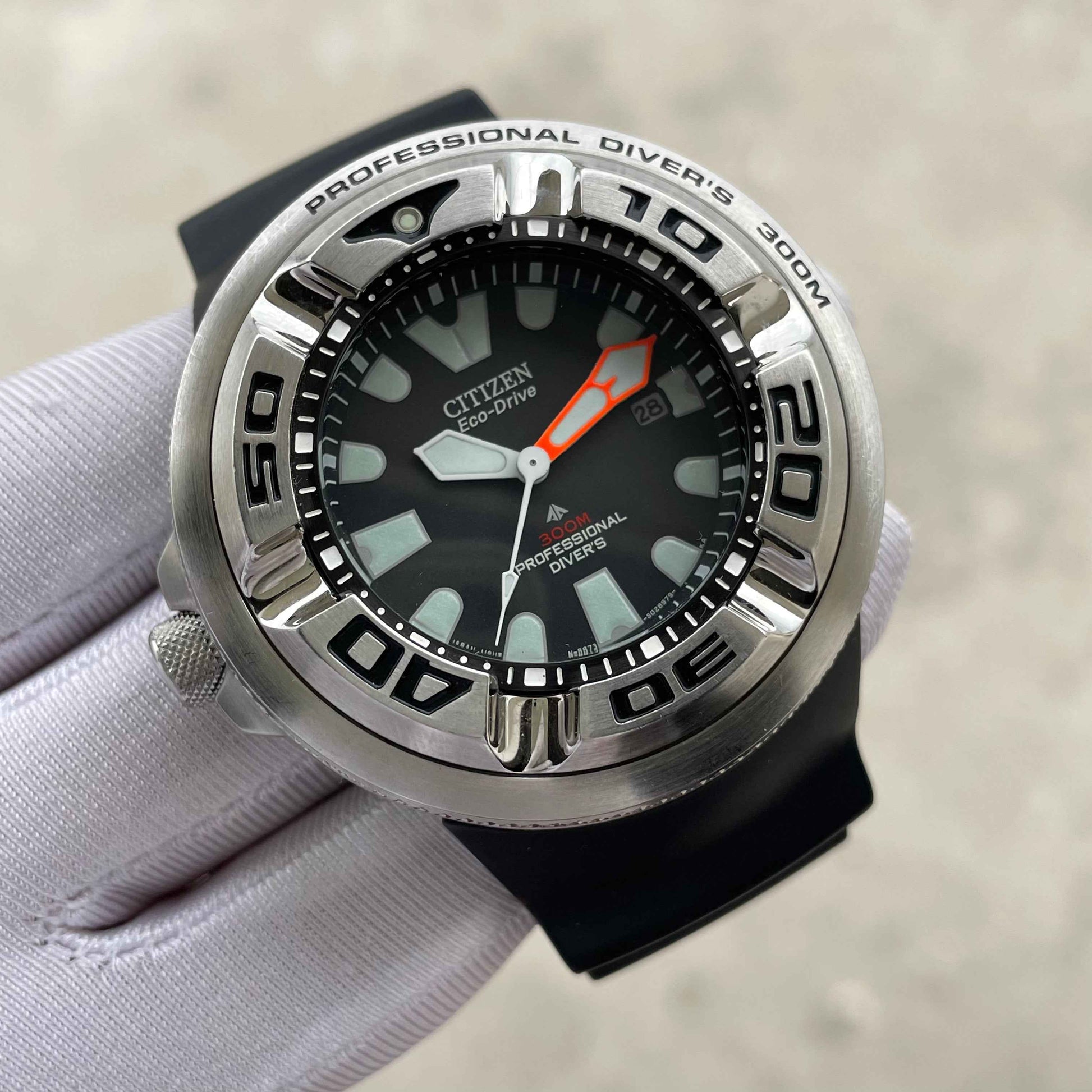 Citizen BJ8050-08E Professional Diver's 300 Meter